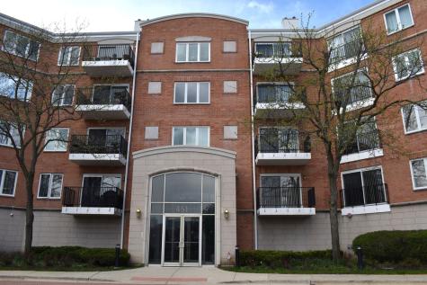 451 Town Place Circle Buffalo Grove IL 60089