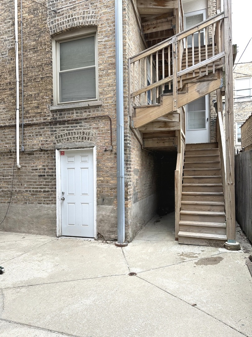 3253 West Olive Avenue Chicago IL 60659
