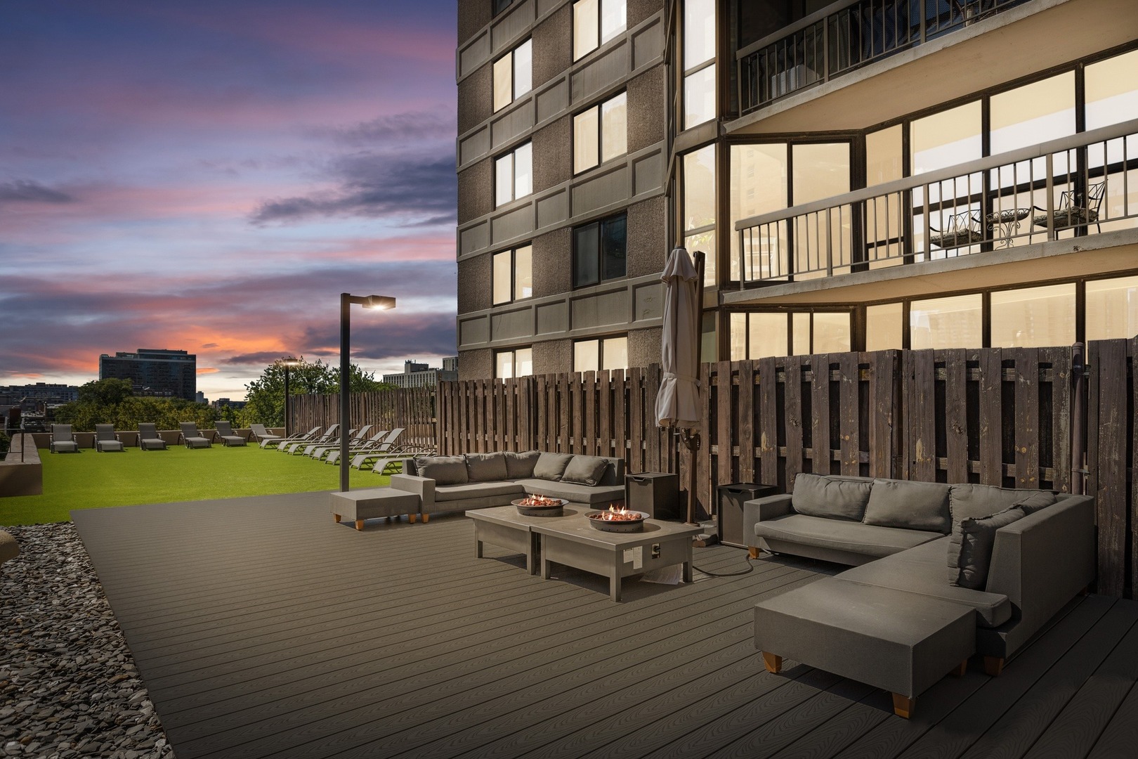 33 West Delaware Place Chicago IL 60610