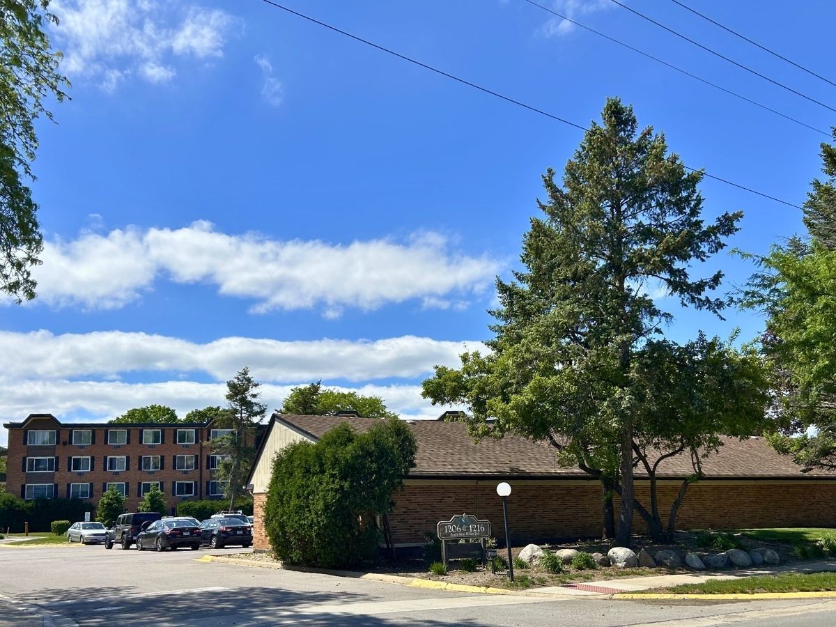 1206 New Wilke Road Arlington Heights IL 60005
