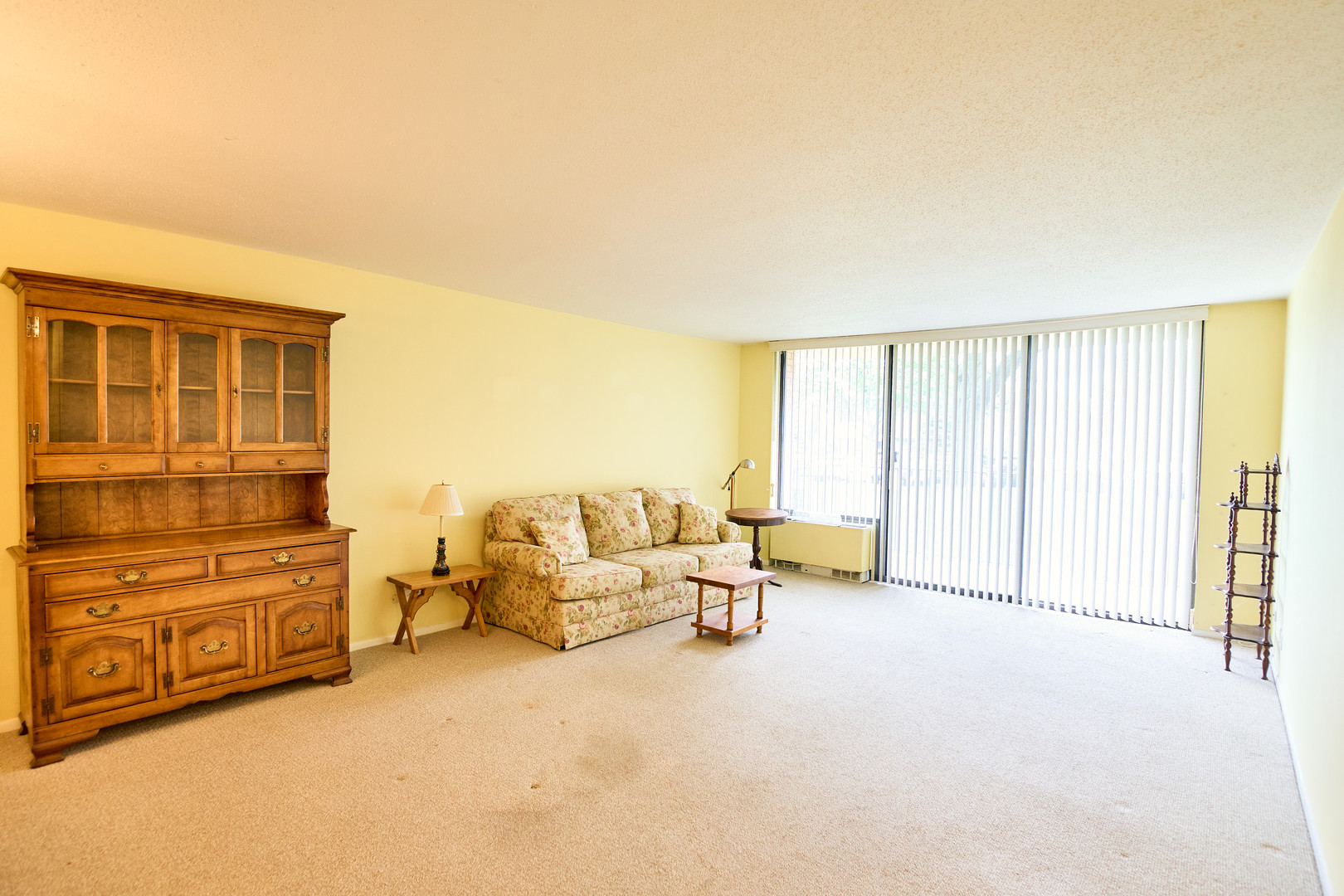 2000 Saint Regis Drive Lombard IL 60148