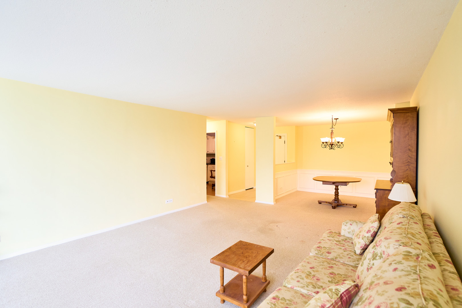 2000 Saint Regis Drive Lombard IL 60148