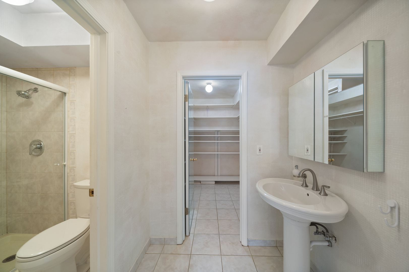 4949 Golf Road Skokie IL 60077