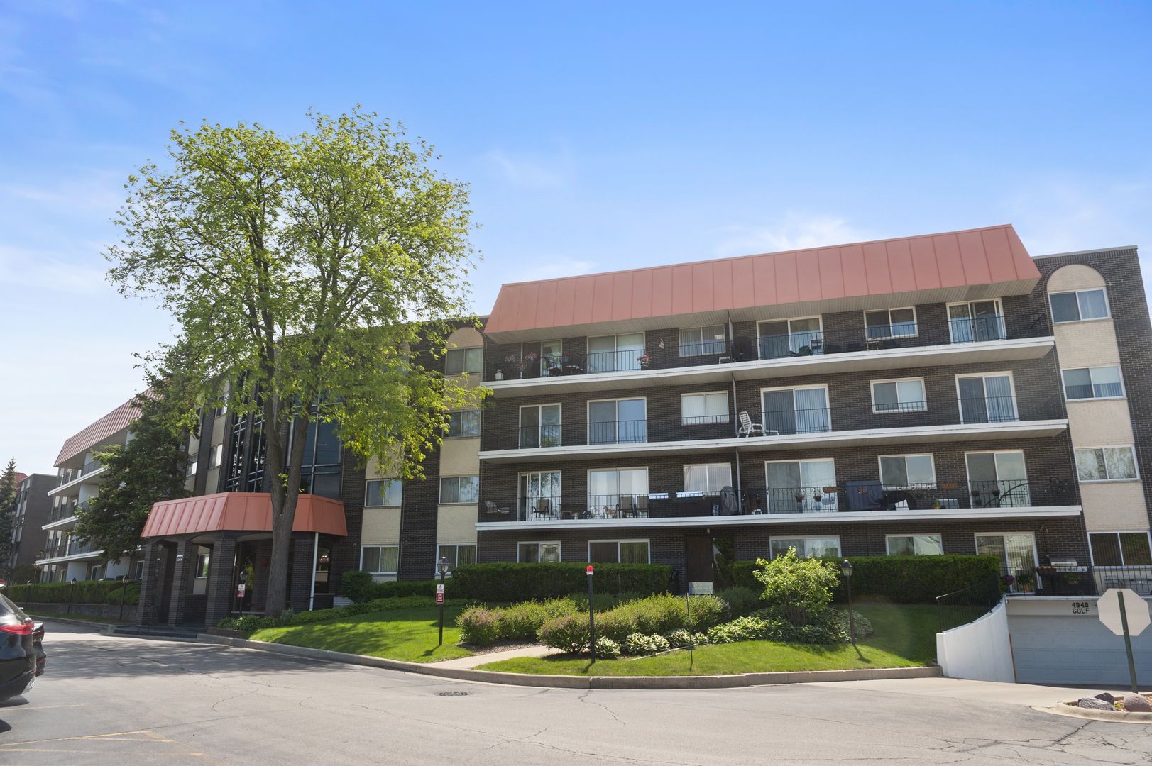 4949 Golf Road Skokie IL 60077