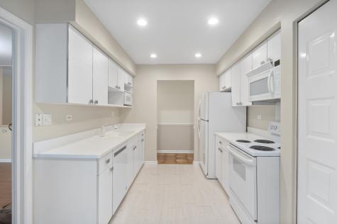 4949 Golf Road Skokie IL 60077