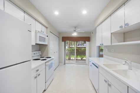 4949 Golf Road Skokie IL 60077