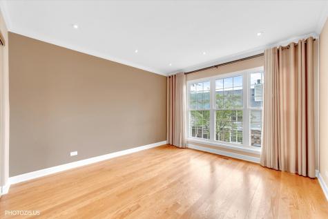 763 Grosse Pointe Circle Vernon Hills IL 60061