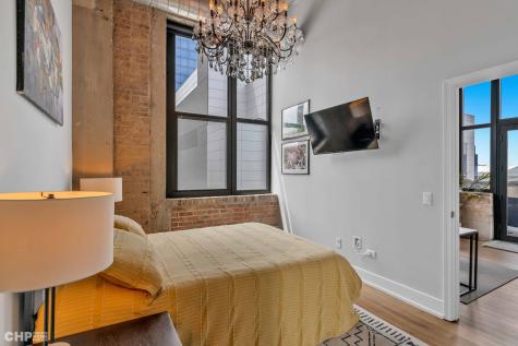320 East 21st Street Chicago IL 60616