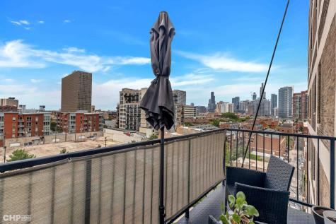 320 East 21st Street Chicago IL 60616