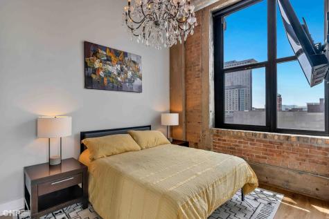 320 East 21st Street Chicago IL 60616