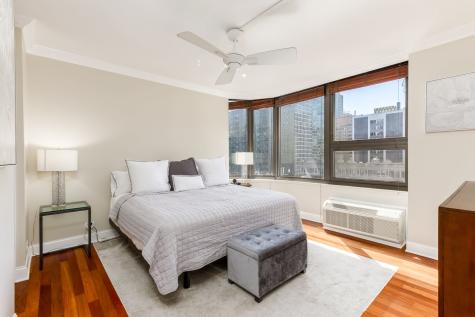 221 East Walton Place Chicago IL 60611
