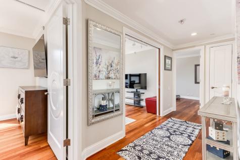 221 East Walton Place Chicago IL 60611