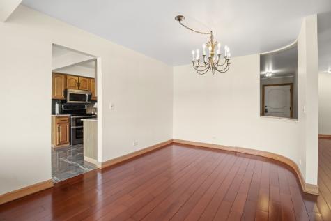 9529 Bronx Avenue Skokie IL 60077