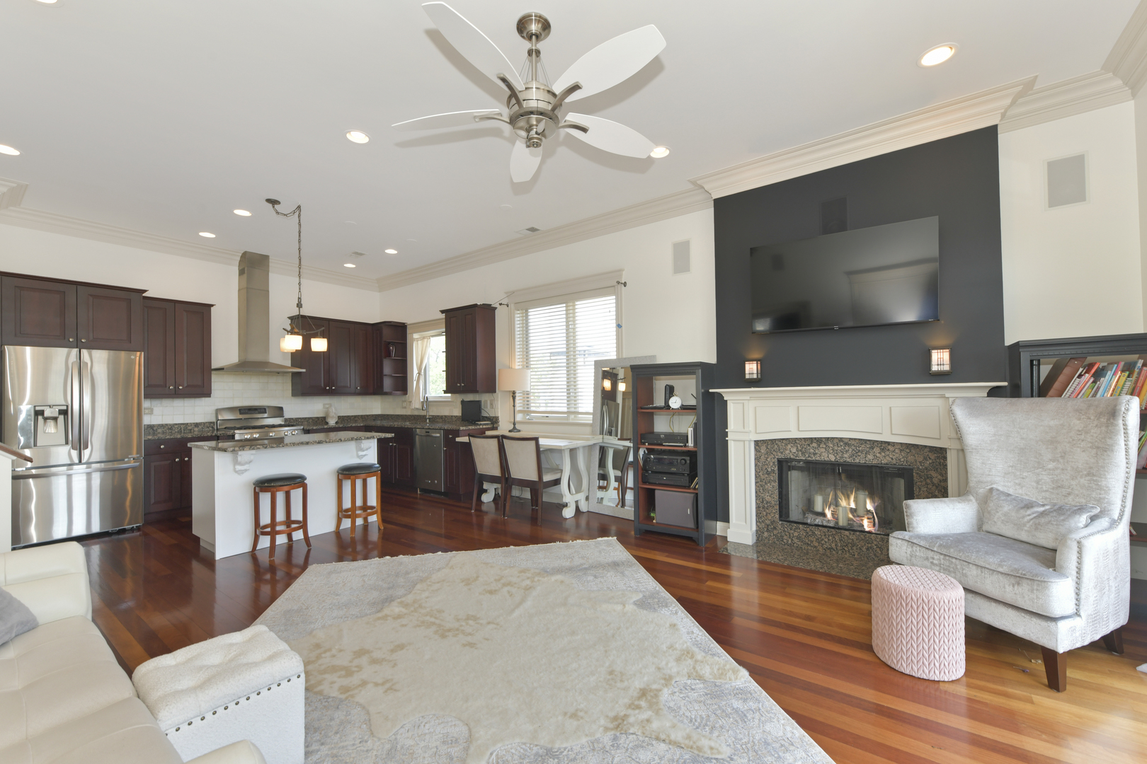 3806 North Ashland Avenue Chicago IL 60613