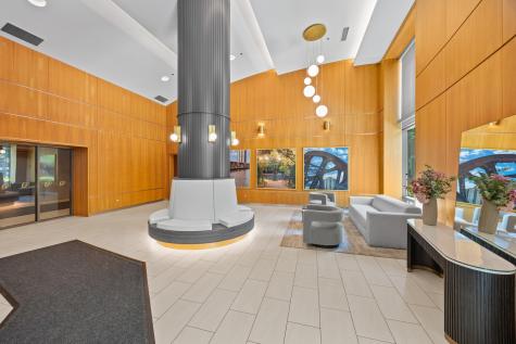 501 North Clinton Street Chicago IL 60654