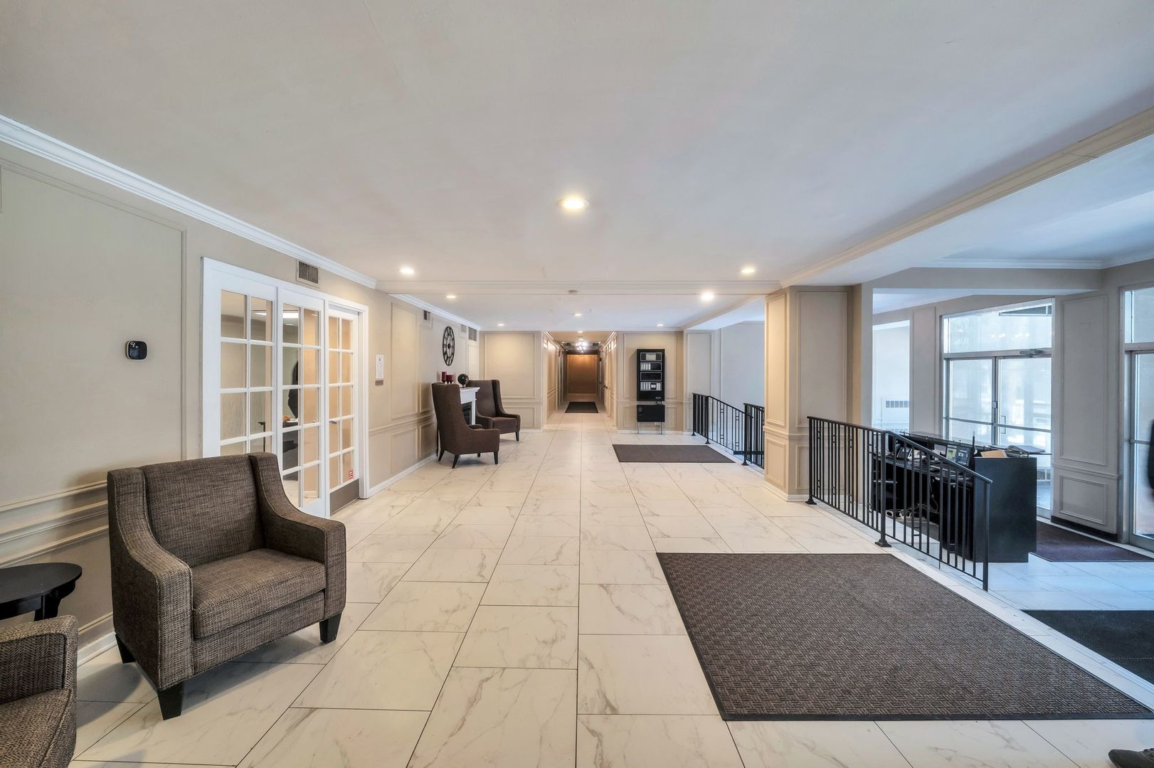 2909 North Sheridan Road Chicago IL 60657