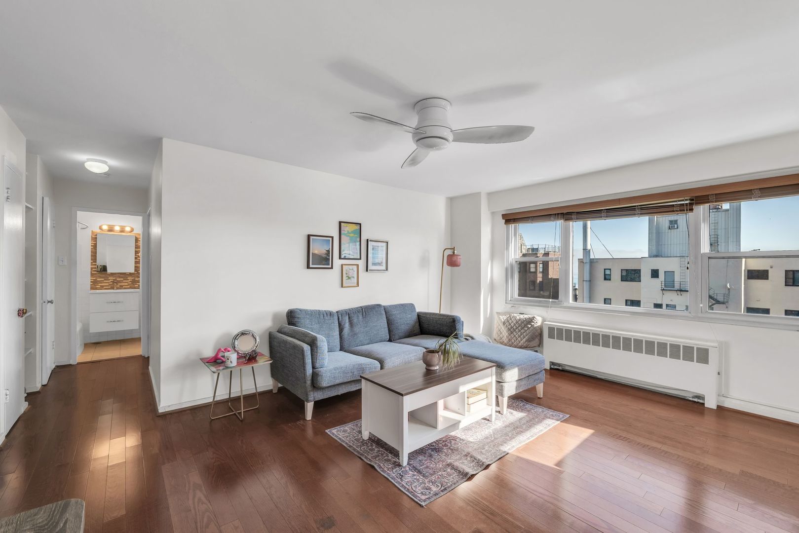 2909 North Sheridan Road Chicago IL 60657