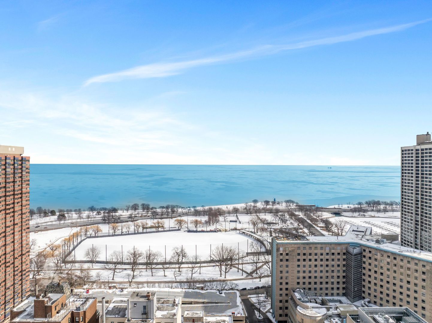 2909 North Sheridan Road Chicago IL 60657