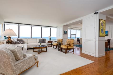 3150 North Lake Shore Drive Chicago IL 60657
