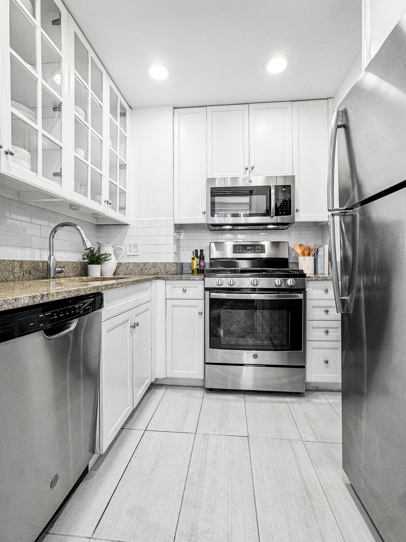 70 East Scott Street Chicago IL 60610