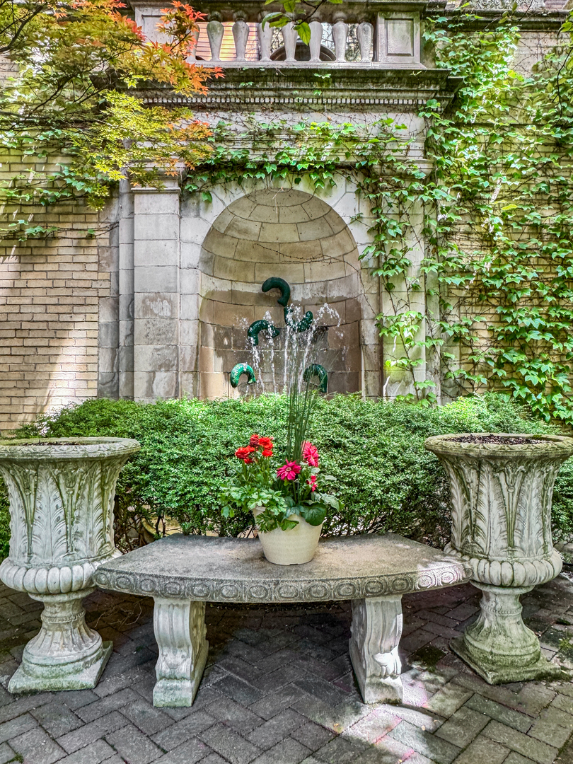 70 East Scott Street Chicago IL 60610