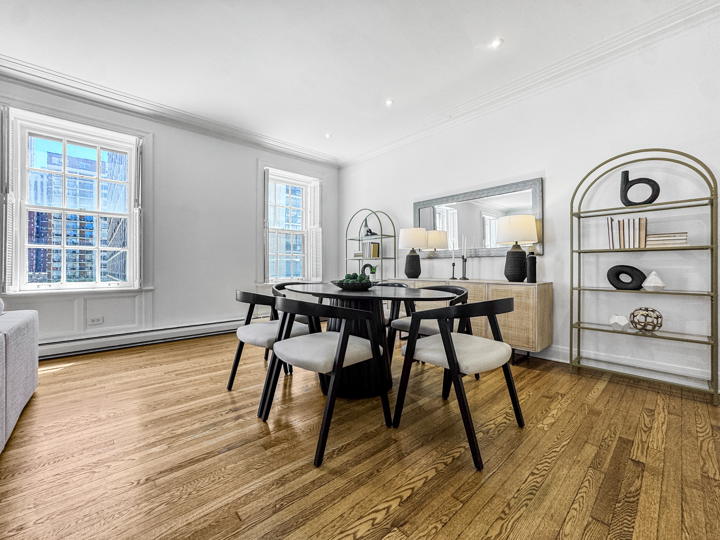70 East Scott Street Chicago IL 60610