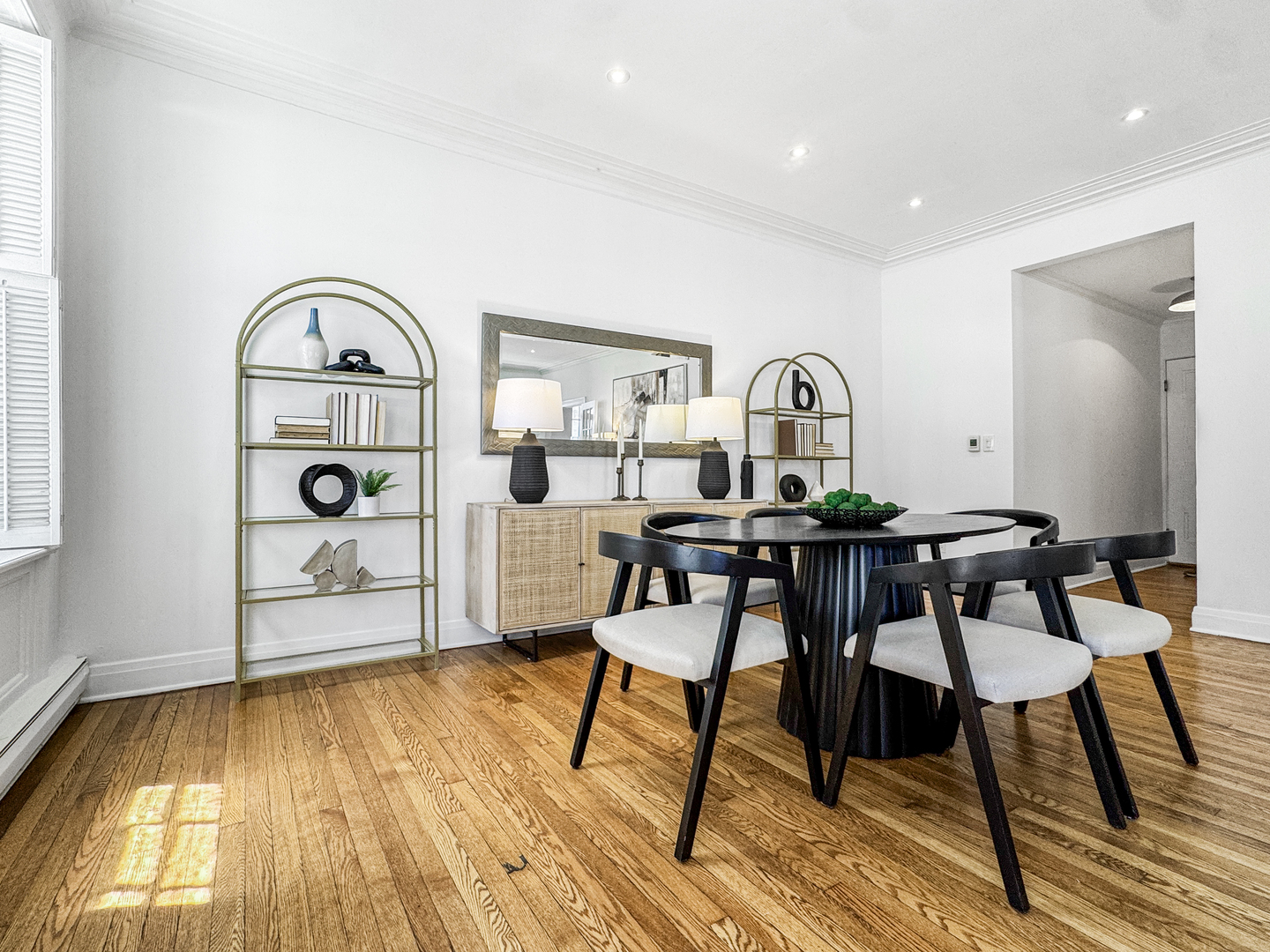 70 East Scott Street Chicago IL 60610