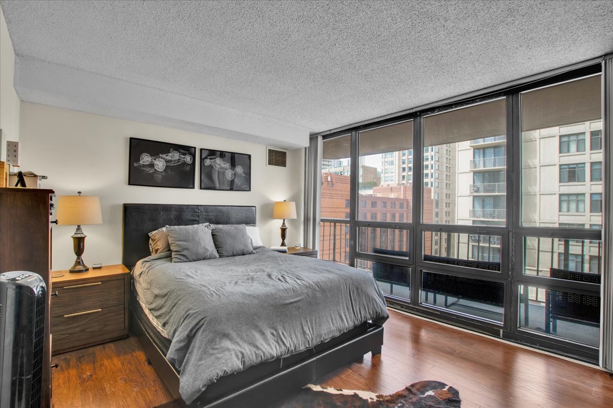 10 East Ontario Street Chicago IL 60611