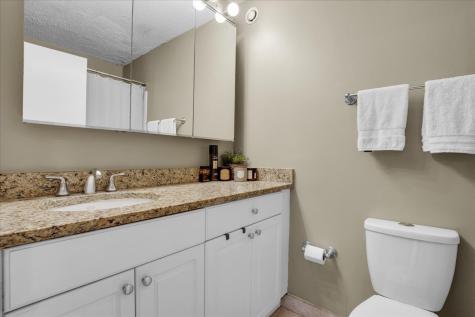 10 East Ontario Street Chicago IL 60611