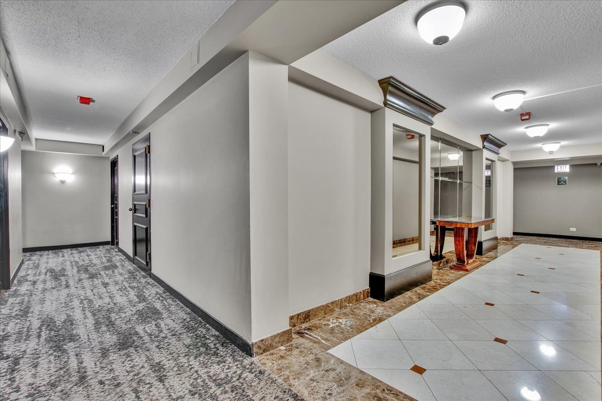 10 East Ontario Street Chicago IL 60611