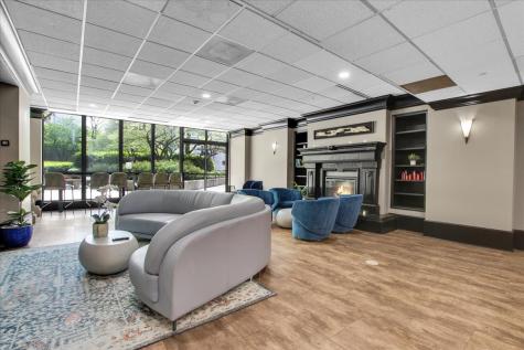 10 East Ontario Street Chicago IL 60611