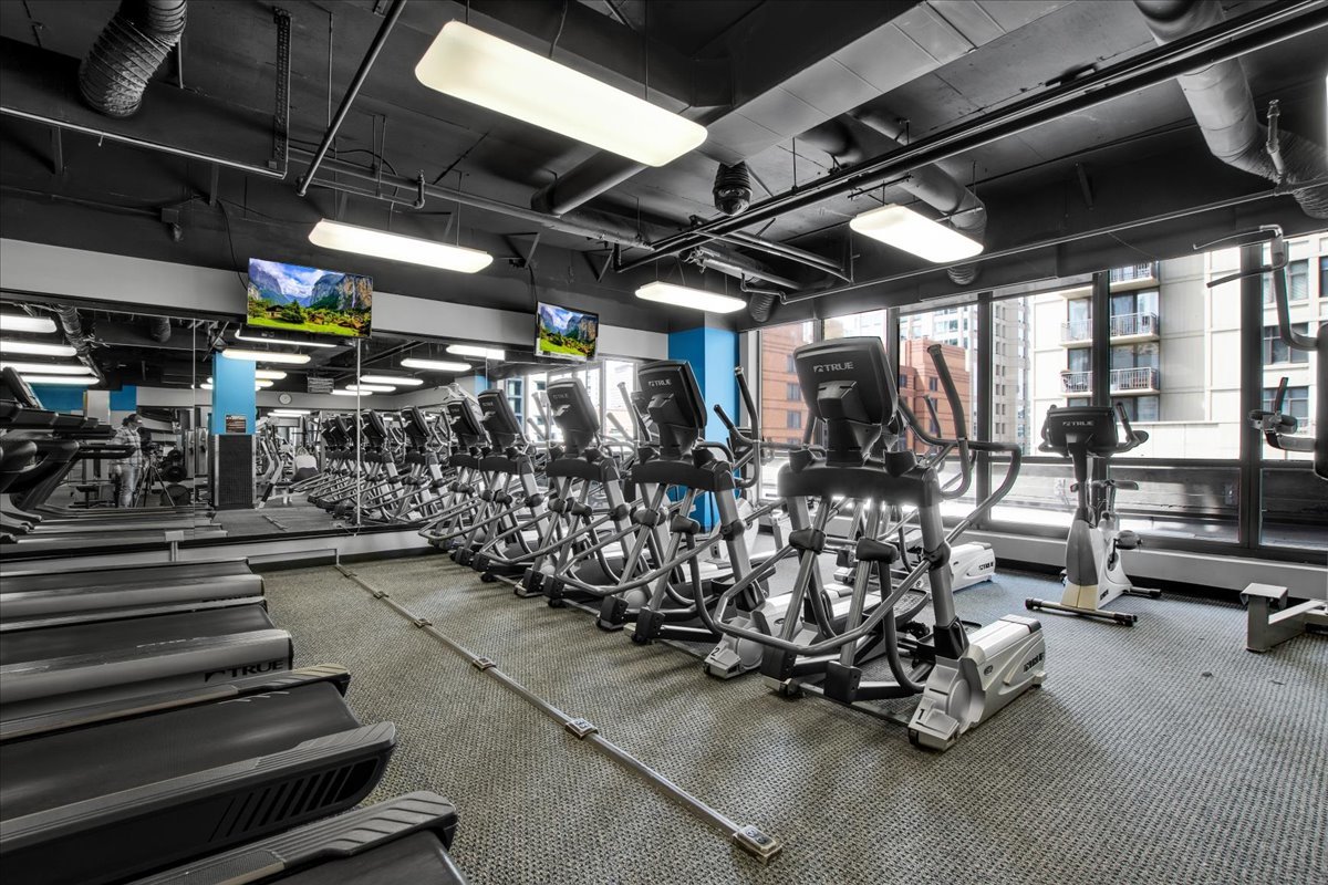 10 East Ontario Street Chicago IL 60611