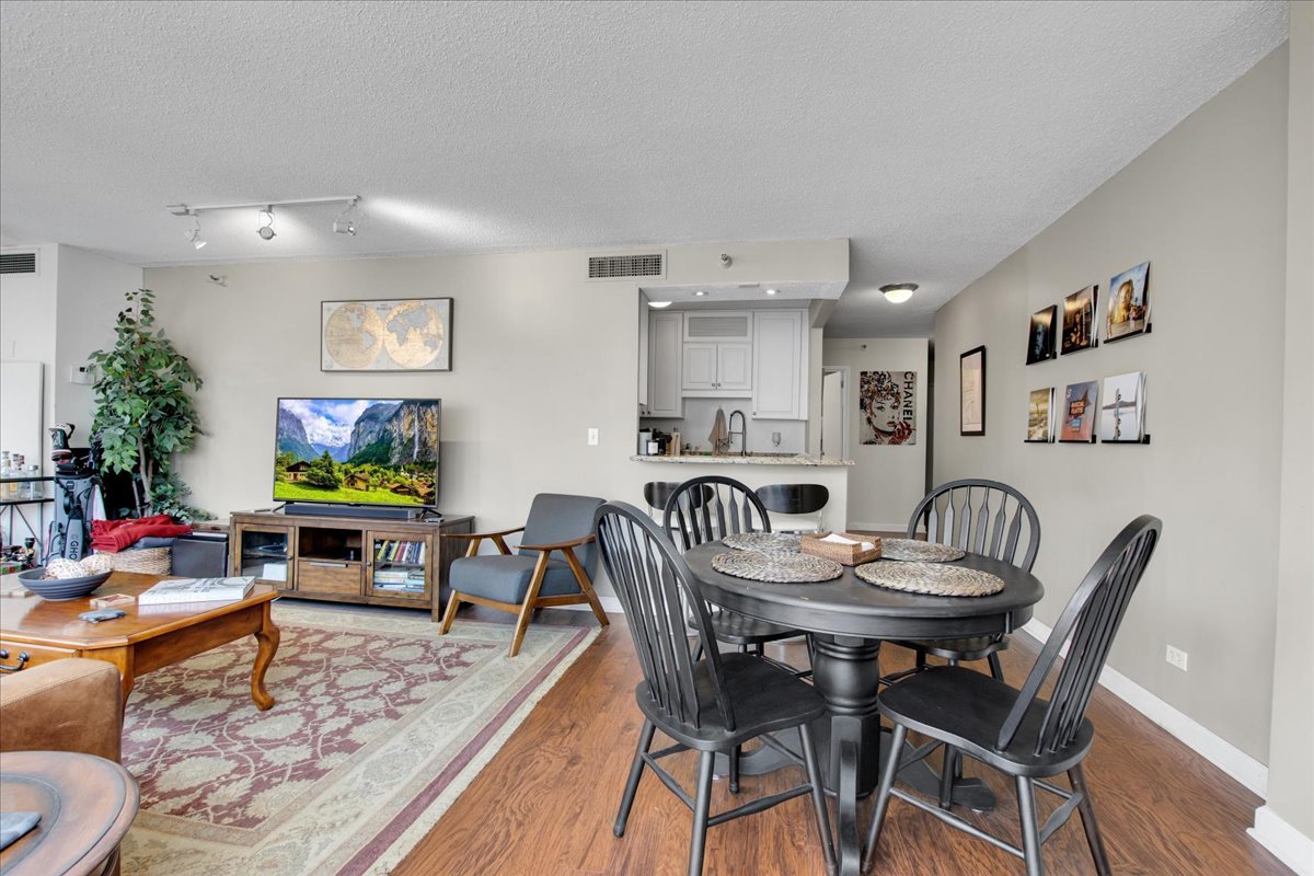 10 East Ontario Street Chicago IL 60611