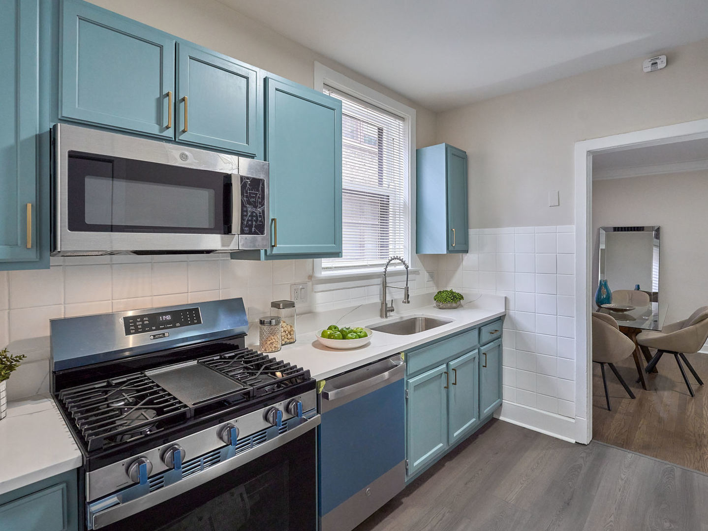 1260 West Columbia Avenue Chicago IL 60626