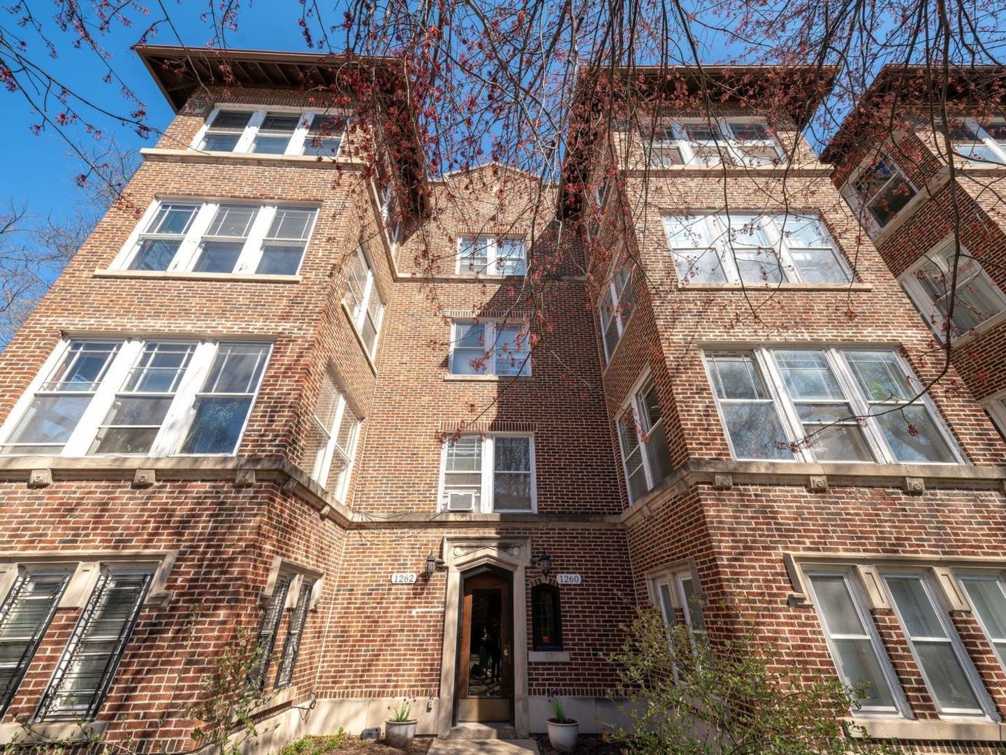 1260 West Columbia Avenue Chicago IL 60626