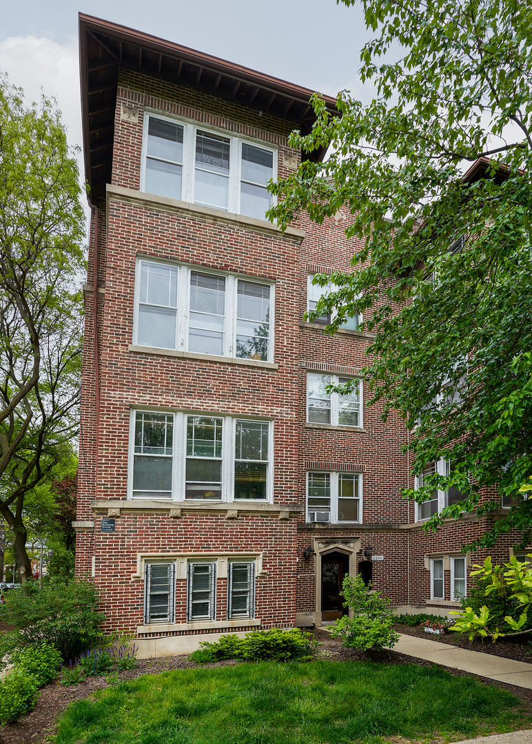 1260 West Columbia Avenue Chicago IL 60626