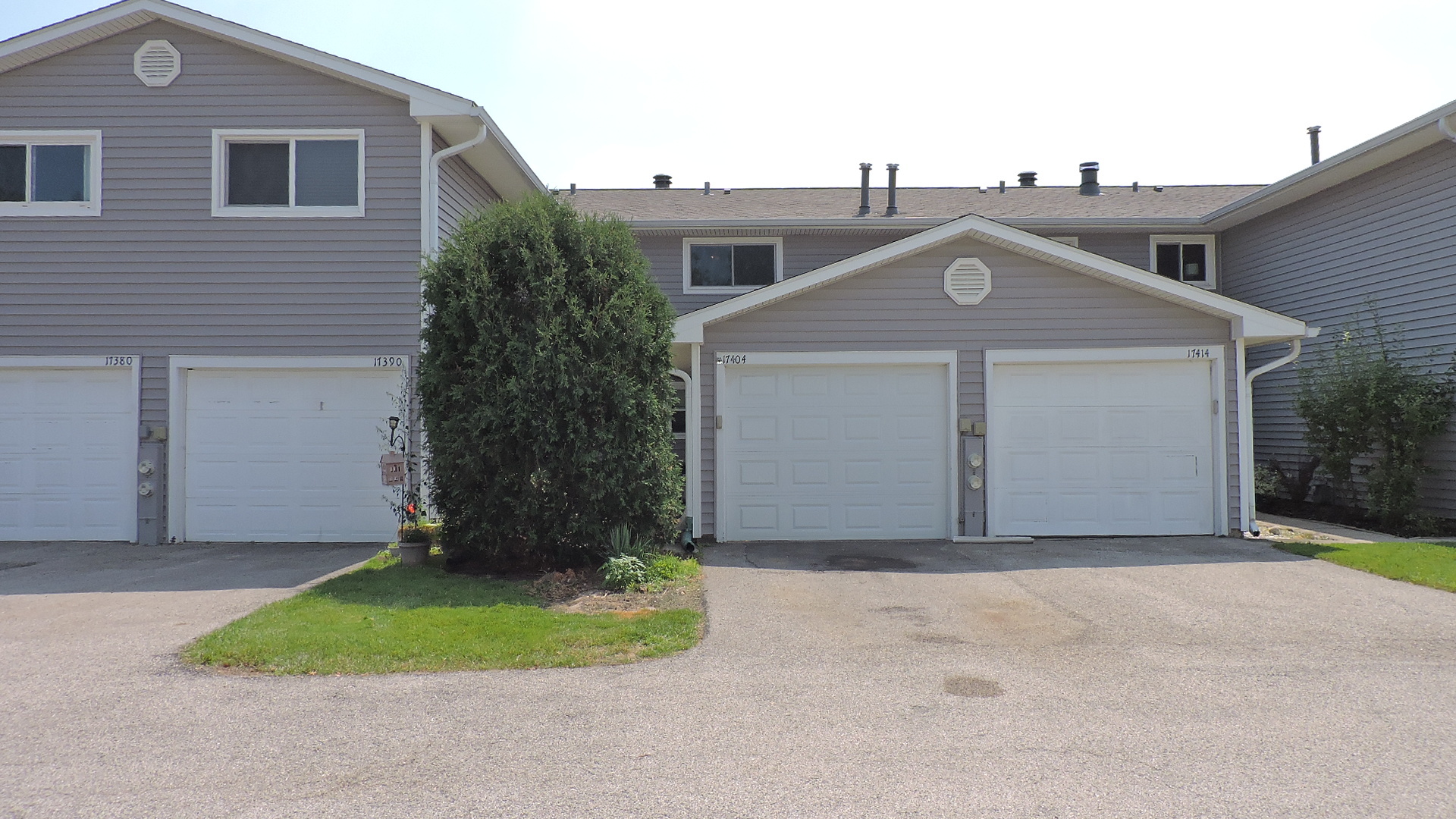 17404 West Walnut Lane Gurnee IL 60031