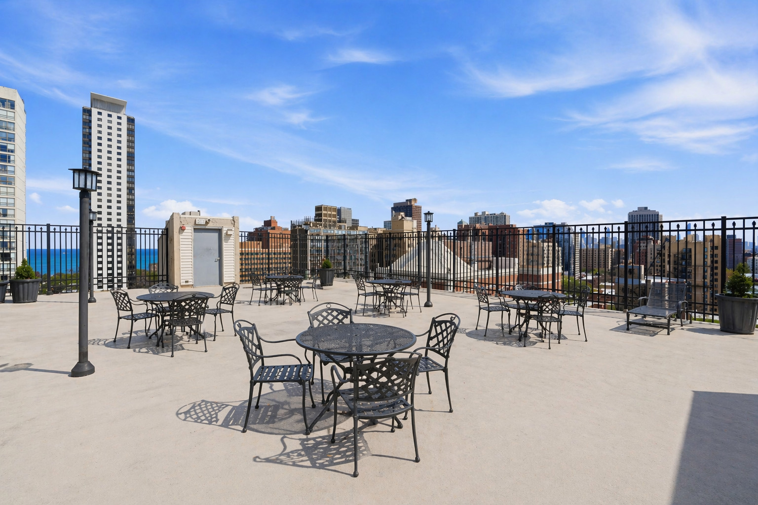 450 West Briar Place Chicago IL 60657