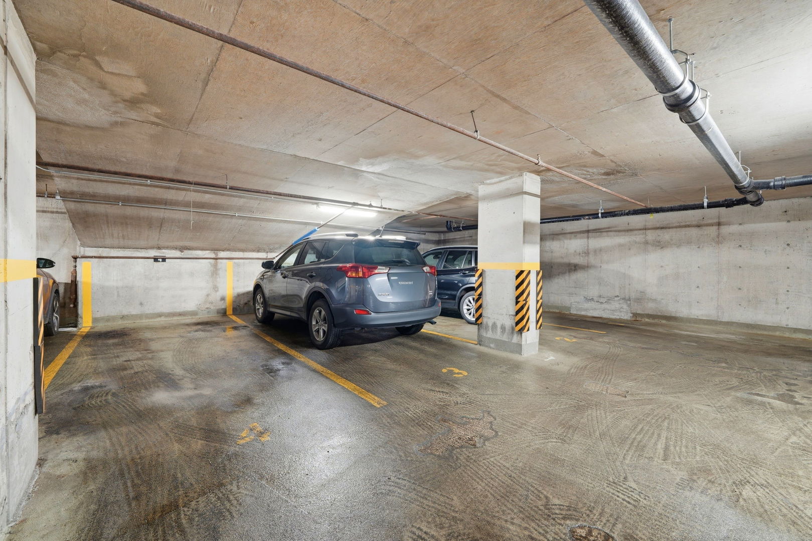 450 West Briar Place Chicago IL 60657
