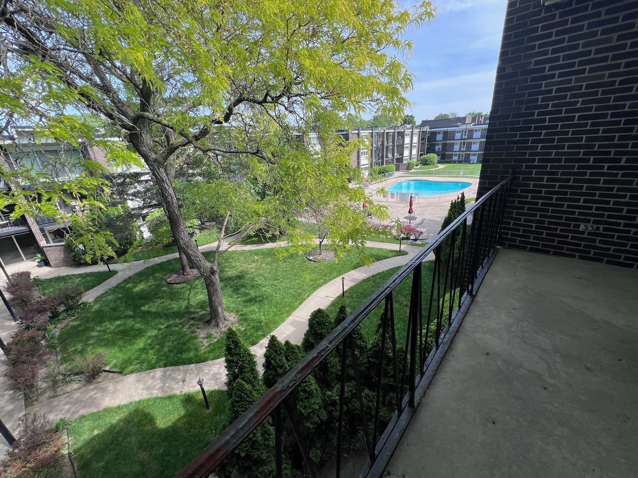 10125 Cherry Parkway Skokie IL 60076