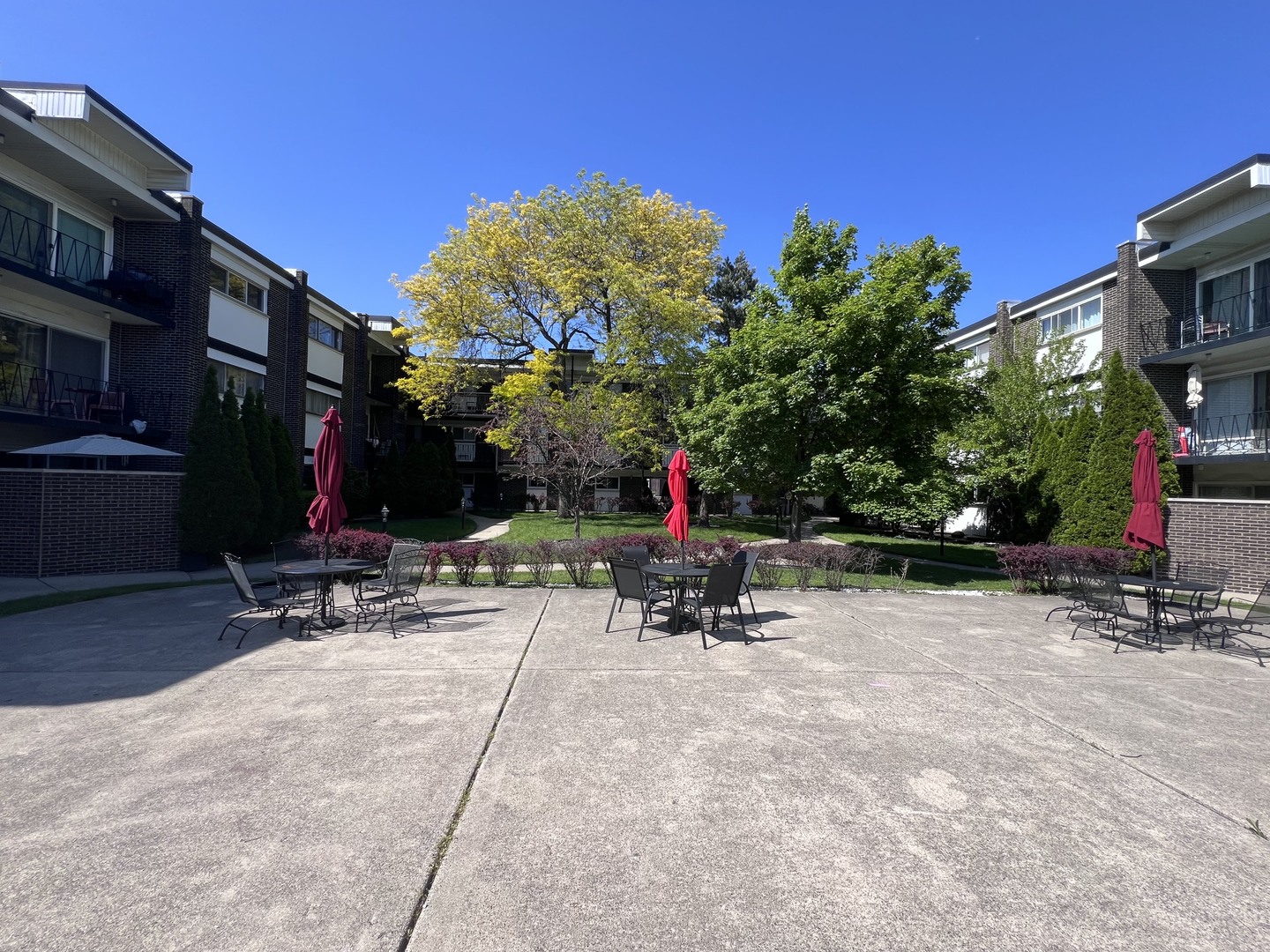 10125 Cherry Parkway Skokie IL 60076