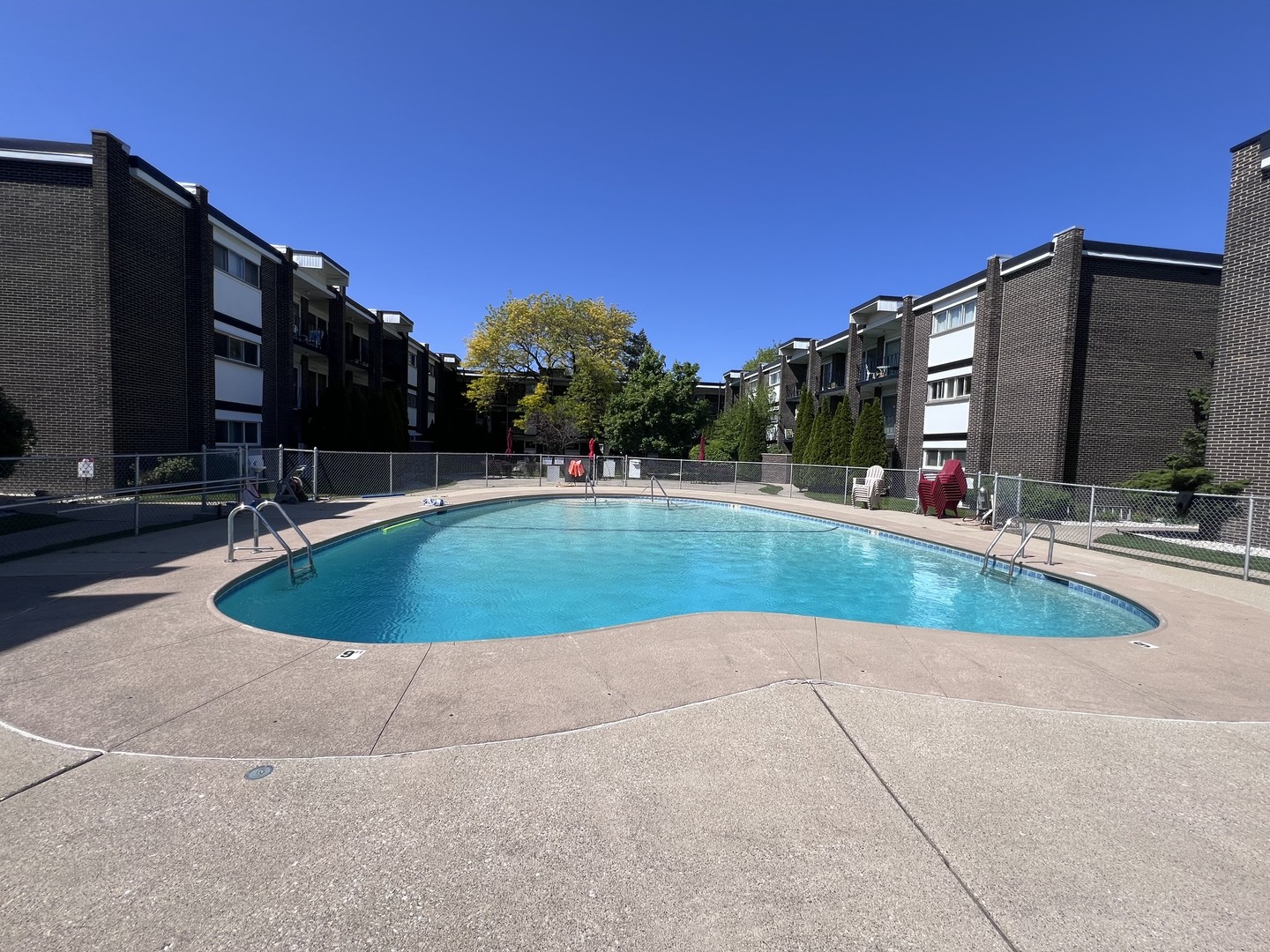 10125 Cherry Parkway Skokie IL 60076