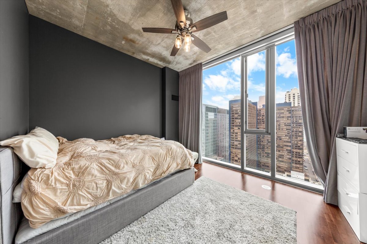 600 North Fairbanks Court Chicago IL 60611