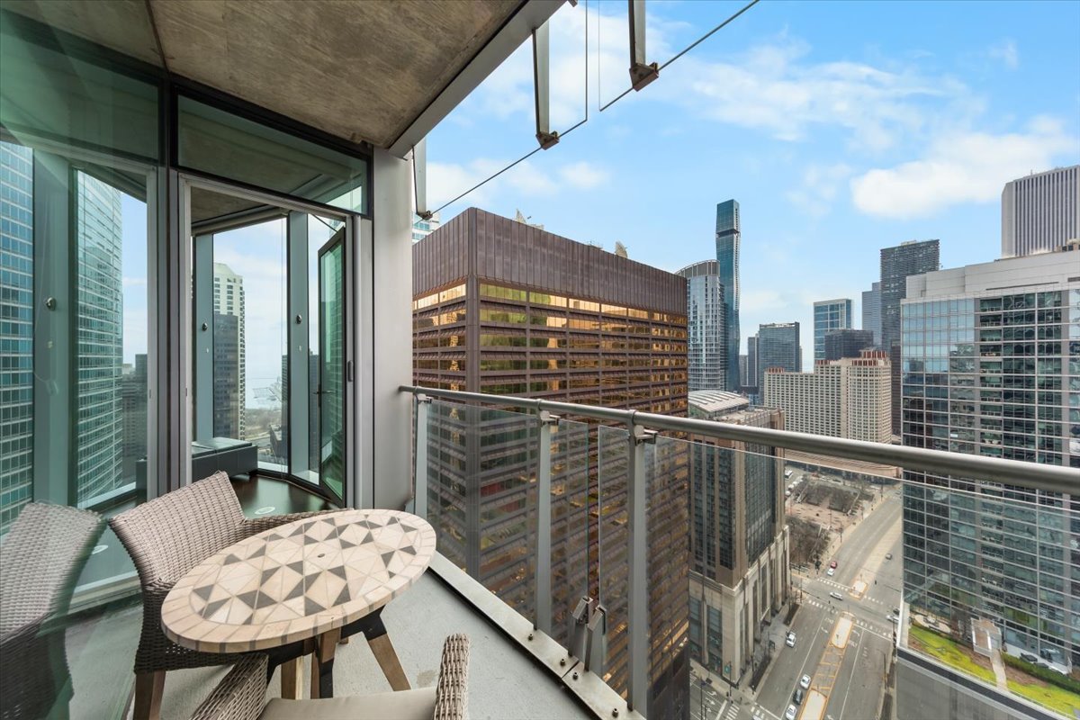 600 North Fairbanks Court Chicago IL 60611