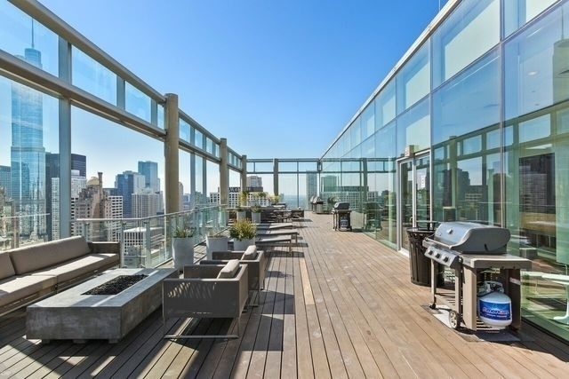 600 North Fairbanks Court Chicago IL 60611