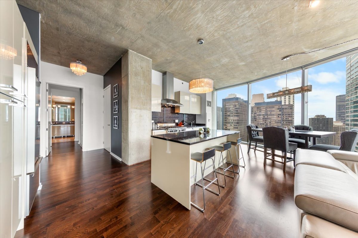 600 North Fairbanks Court Chicago IL 60611
