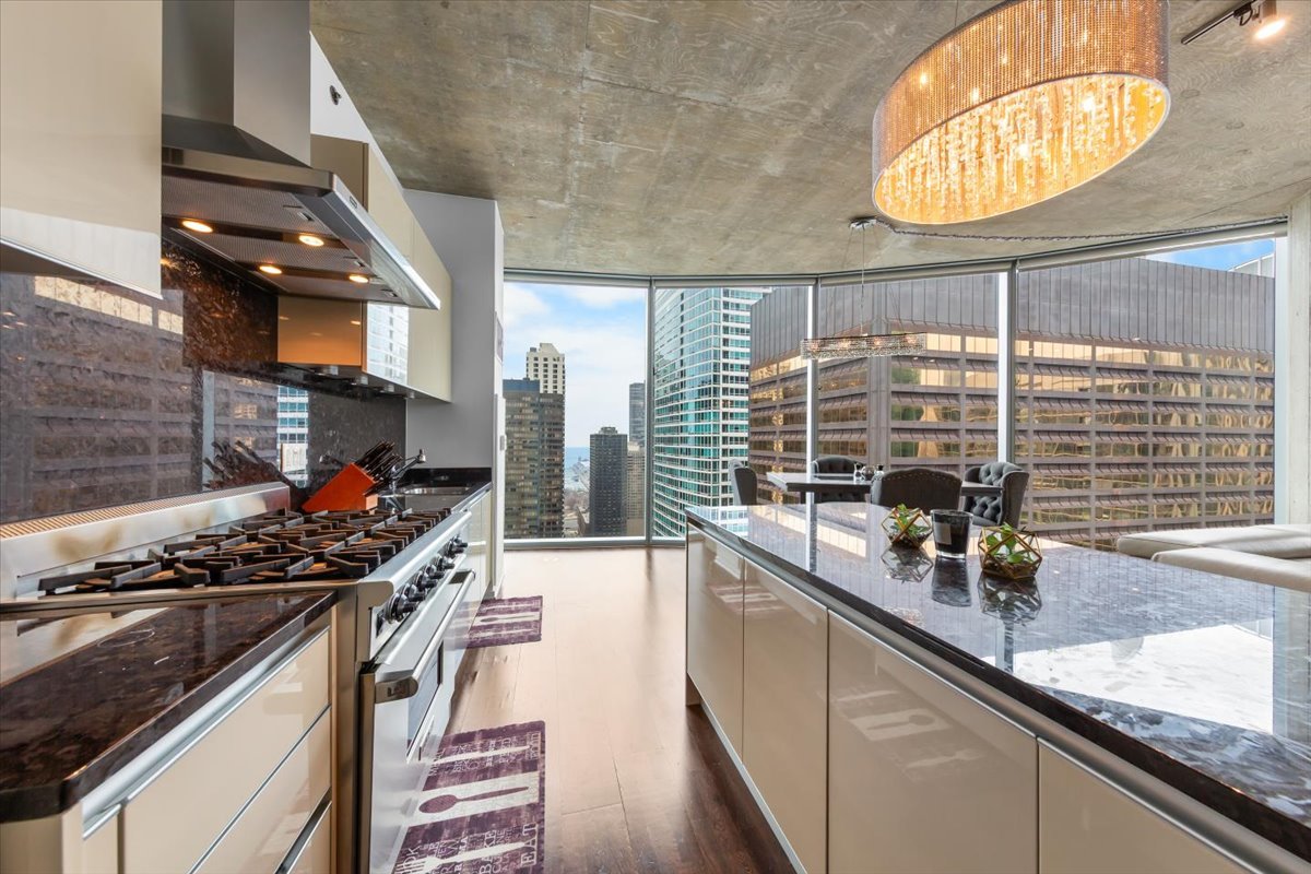 600 North Fairbanks Court Chicago IL 60611