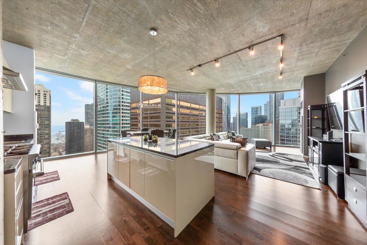 600 North Fairbanks Court Chicago IL 60611