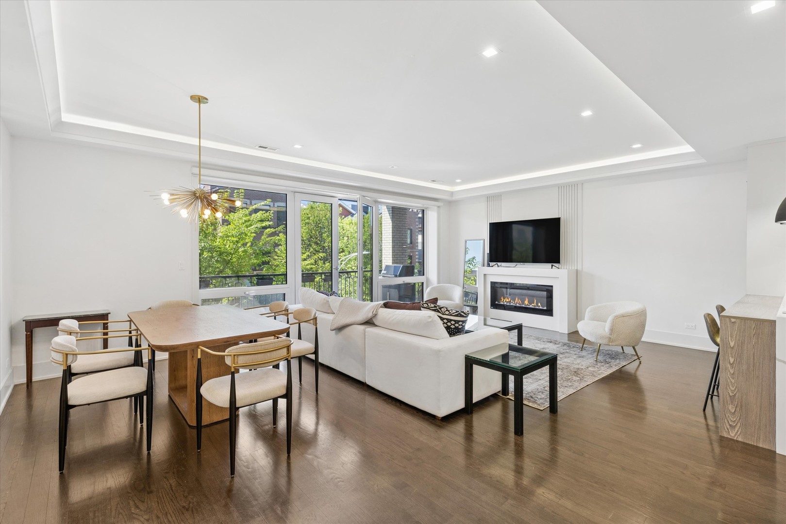 1334 West Walton Street Chicago IL 60642