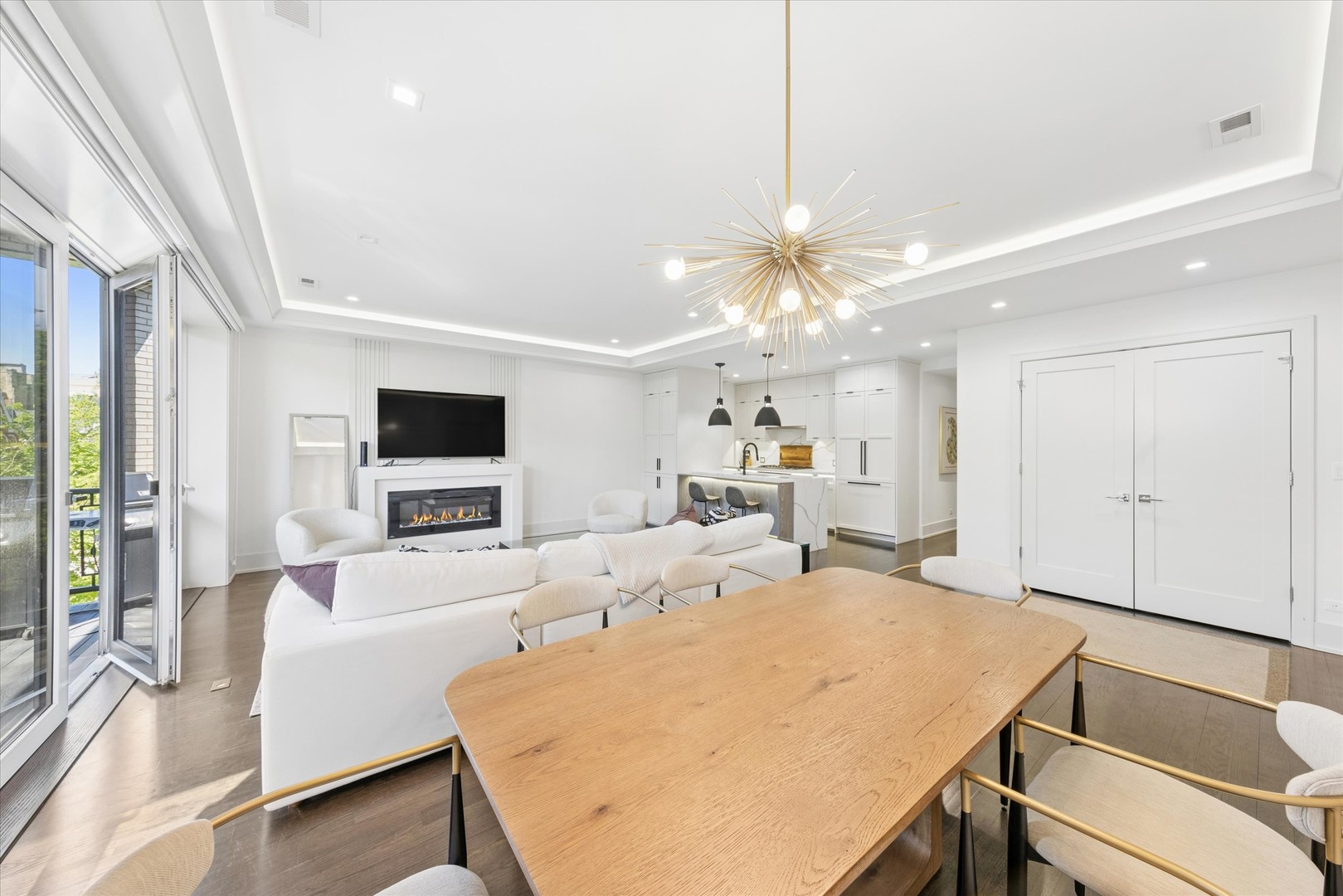 1334 West Walton Street Chicago IL 60642